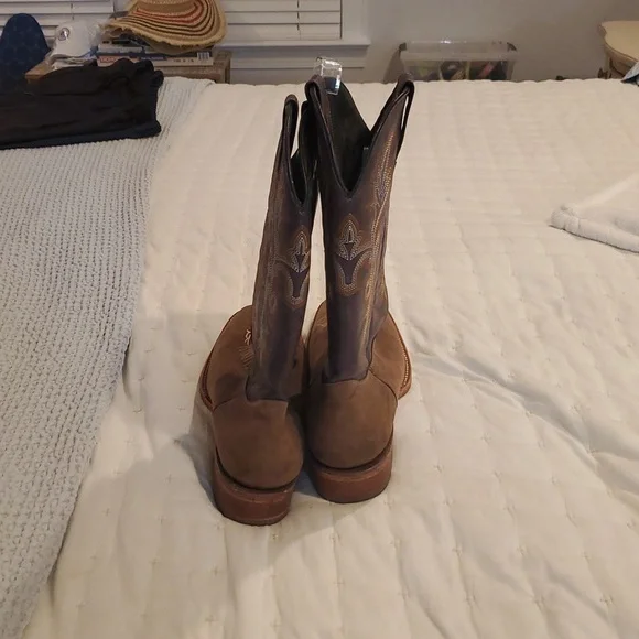 Cabela's Brown and Tan Men's Boots